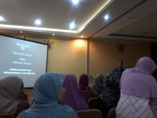 Seminar revolusi sehat dengan Kangen Water