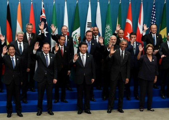 Presiden Jokowi bersama pemimpin dunia saat pembukaan KTT G-20, di Brisbane, Australia, Sabtu (15/11)