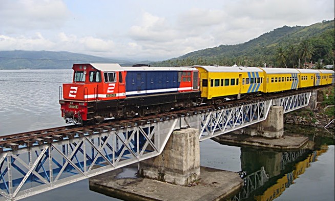 Kereta Trans Sumatera Target Tersambung 2025