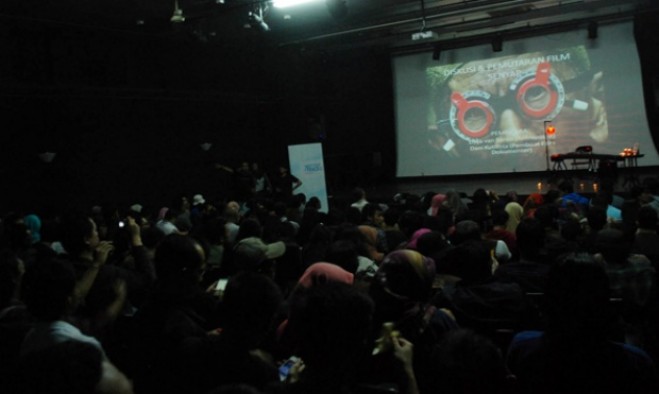 Pemutaran Film Senyap di Beberapa Kota Dilarang Militer