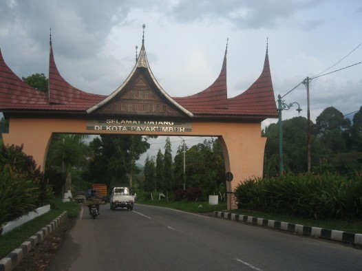 Gerbang memasuki Kota Payakumbuh