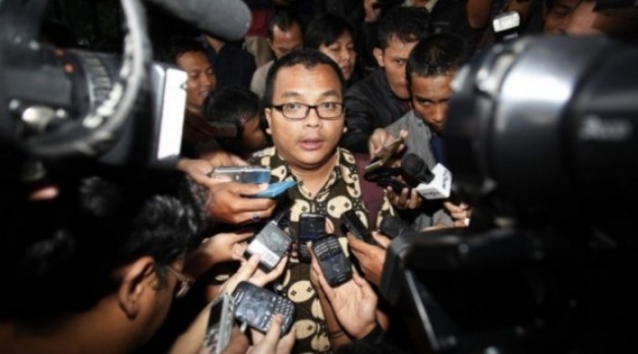 Denny Indrayana  