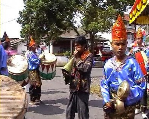 Festival Danau Maninjau tampilkan talempong uwaiak dan kolak labu Rang Matua