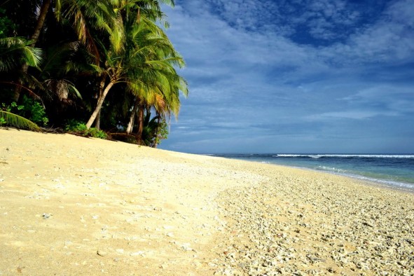 Sesudut keindahan Pulau Tangah di peraian Tiku, Kecamatan Tanjung Mutiara. (foto msm)