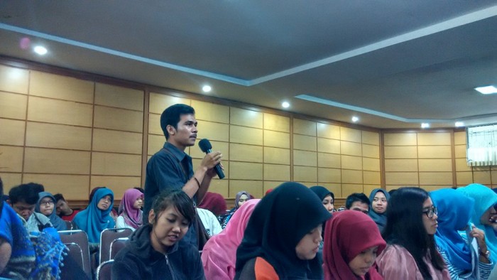 Fariq Alfaruqi merespons pembicara