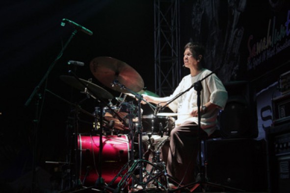 Gilang Ramadan tampil di SIMFest 2015 (Foto Ganda Cipta)