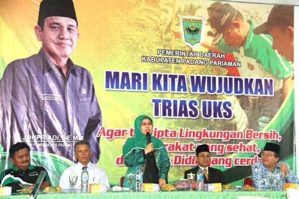 Ketua Tim Penilai LSS Liza Jalinus dan Plh Bupati Jonpriadi
