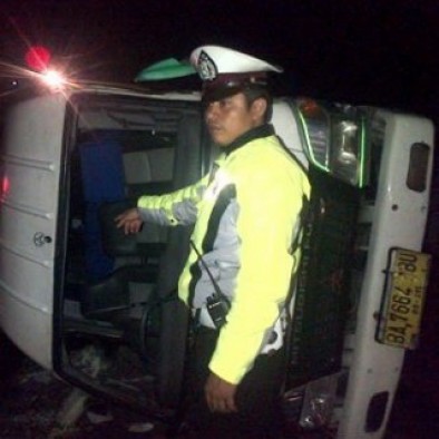 Bus ANS rebah kuda di tanjakan Mega Mendung, Minggu malam