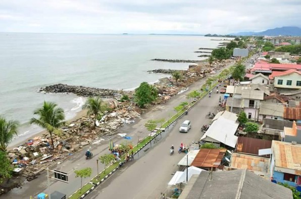 Batu grid Pantai Padang setelah pembongkaran (Foto Nofrins)