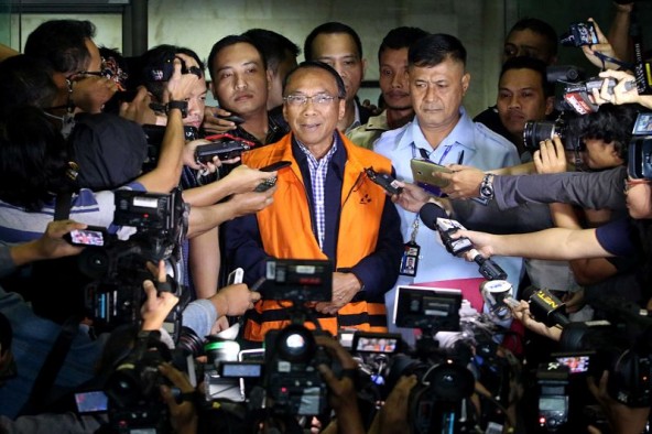 Mantan Menteri ESDM Jero Wacik dituntut 9 tahun penjara