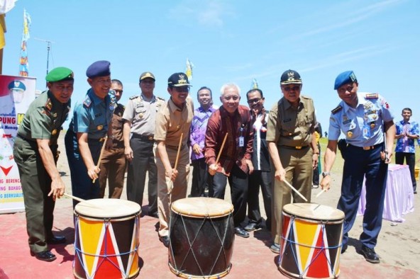 Pencanangan kampung KB di Parupuk Tabing (Foto Faisal)