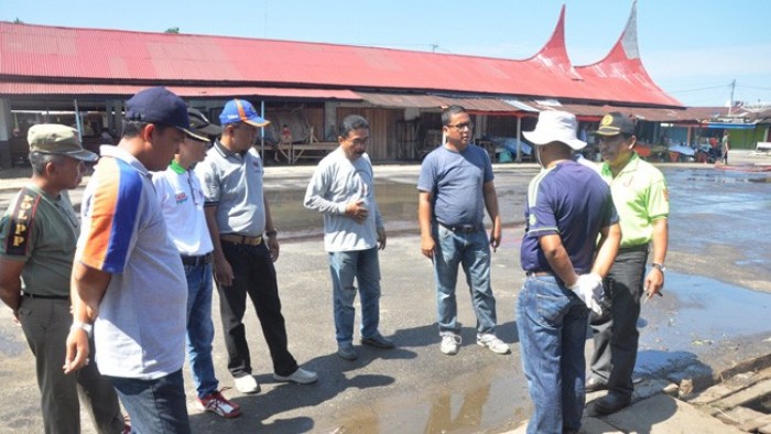 Pedagang ikan masuk los Pasar Padang Baru Lubuk Basung Minggu lusa