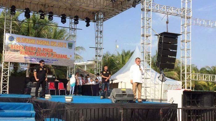 Bupati Ali Mukhni pada acara Silaturahmi IKSK di Pantai Ancol, Jakarta