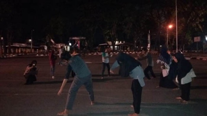 Proses latihan Teater IB Padang