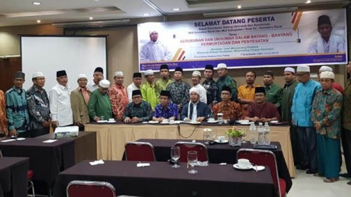 Pernyataan itu diterbitkan setelah para ulama se-Sumatera Barat menggelar rapat koordinasi daerah (rakoorda) di Hotel Sofyan Rangkayo Basa Syari’ah Padang, Sabtu (21/7/2018). 