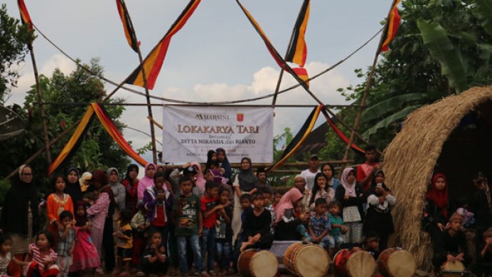 Tari tradisional Minangkabau yang dibawakan anak-anak Marsini Komunitas Budaya (MKB) Balingka, Senin (6/8/2018) sore mengawali lokakarya MKB di Balingka, Kecamatan IV Koto Agam, berlangsung meriah.