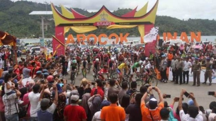 Starr Etape 8 di Pantai Sorocok. Pesisir Selatan