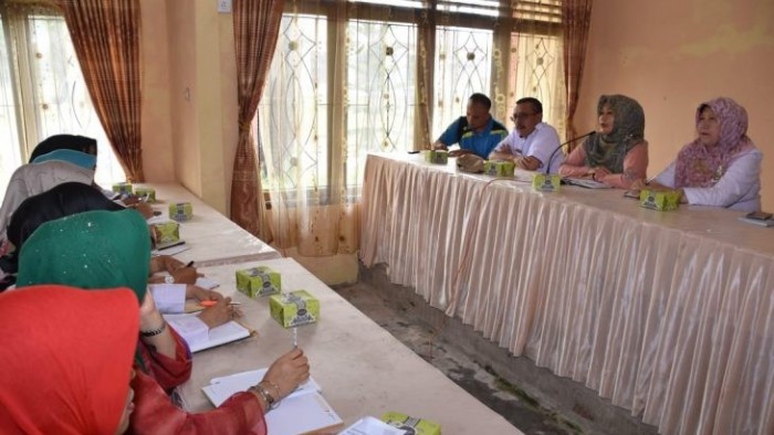 Rapat Koordinasi dengan OPD, TP-PKK kecamatan, dan nagari, tokoh masyarakat, kader PKK dan pihak terkait untuk memantapkan persiapan penilaian nanti.
Rapat dipimpin Wakil Ketua II TP-PKK Kabupaten Agam, Ny. Eva Martias Wanto, di aula Kantor Camat Malalak,