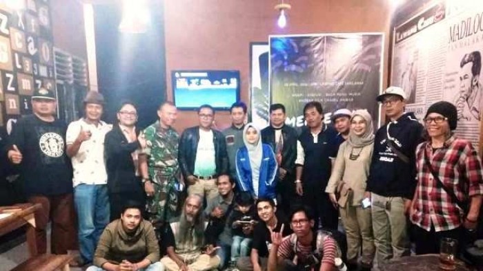 Acara “Mengenang Chairil Anwar” itu dilaksanakan pada Minggu 28 April 2018, bertepatan dengan 70 tahun wafatnya penyair angkatan 45’ yang puisinya “Krawang-Bekasi, “Aku” dan banyak puisi lainnya selalu dibaca hingga sekarang ini