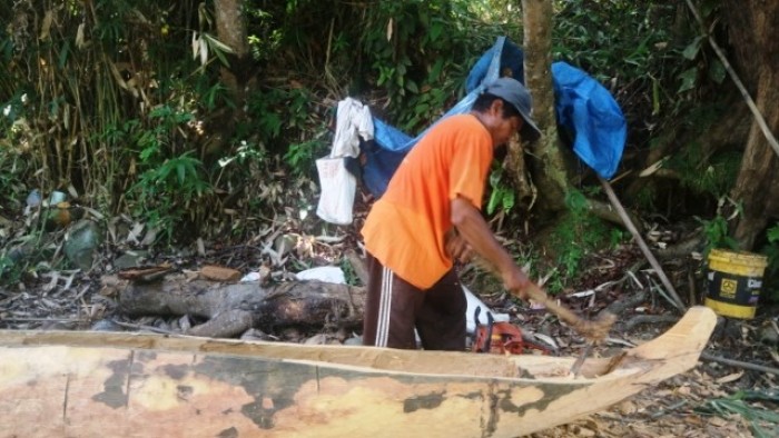 Di tempat itulah Naswan membuat Puwau, yakni perahu tradisional masyarakat Nagari V Koto yang lazim juga disebut Tanjung Ampalu