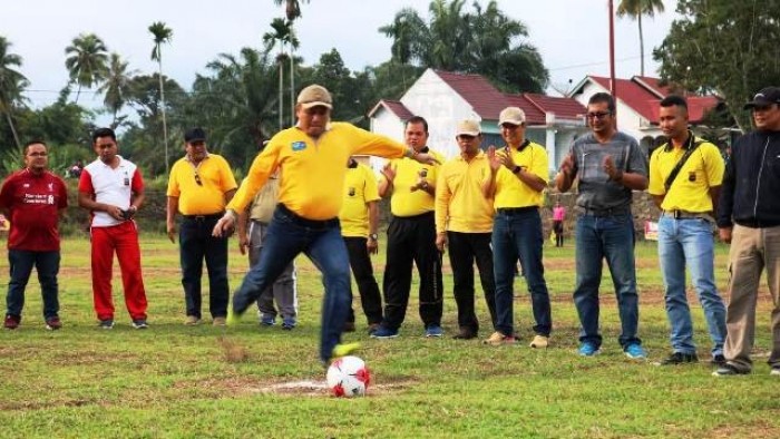 Kepolisian Resort  Pasaman Barat (Pasbar) menggelar turnamen sepak bola Kapolres Cup U 16 tahun 2019 antar klub dari Sekolah Sepak Bola (SSB) se Kabupaten Pasaman Barat.
