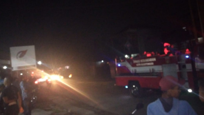 Pascakebakaran dahsyat yang melanda SPBU milik H.Nelson Septiadi, Minggu kemarin, Senin (14/10/2019) malam, kembali musibah kebakaran terjadi di Kecamatan Tiatang Kamang (Tilkam).