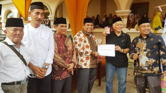 Sehari Bersama Wakil Bupati Padang Pariaman, 'Kita Panggil Saja Aciak ...