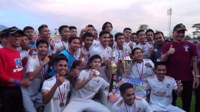 Kesebelasan Nagari Tanjung Sani, Kecamatan Tanjung Raya, berhasil menjuarai Liga Sepak Bola Nagari tingkat Kabupaten Agam tahun 2019.
