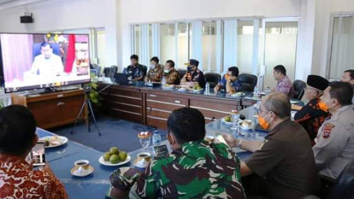 Bupati Dan Forkopimda Pasbar Telekonferensi Dengan Gubernur Sumbar ...