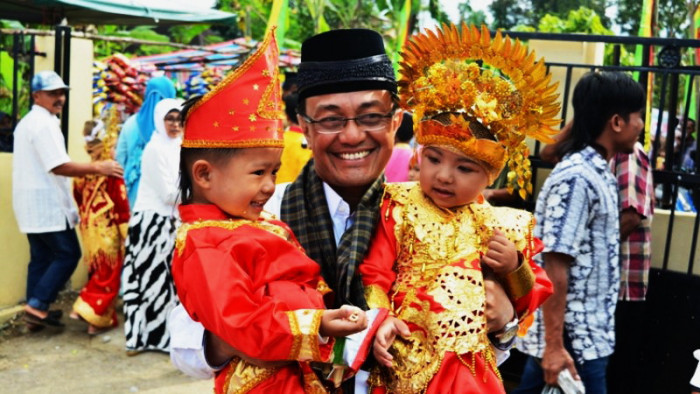 Bupati Agam, H.Indra Catri Dt. Malako Nan Putiah menerima Anugerah Komisi Perlindungan Anak Indonesia (KPAI) Tahun 2020.
