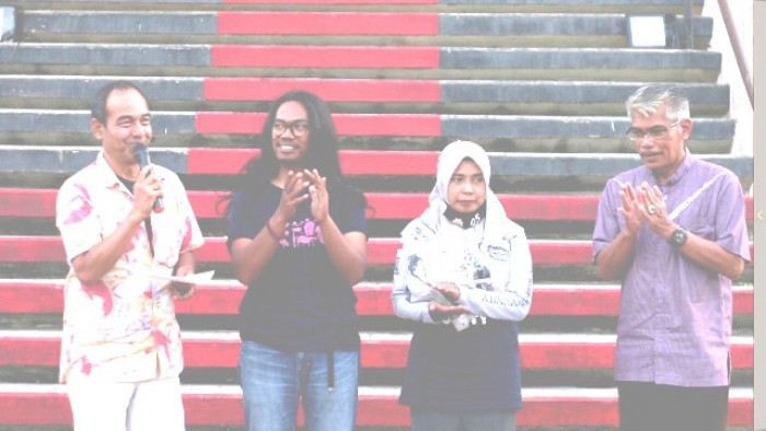 Merayakan lima tahun Forum Studi Ladang Rupa, komunitas ini menggelar Fastival Panen Raya 2020 di Jalan Balairung Sari, Pulai Anak Air, Mandiangin Koto Selayan, Kota Bukittinggi, yang dibuka pada Sabtu 8 Agustus 2020.