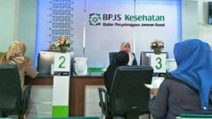 Dalam rangka memutus rantai penularan Covid-19, BPJS Kesehatan berkomitmen untuk memberikan layanan secara online melalui berbagai saluran. Sebelumnya ada aplikasi self service via smartphone bernama Mobile JKN, maka kini BPJS Kesehatan memberikan kemudahan baru melalui Pelayanan Administrasi dengan WhatsApp