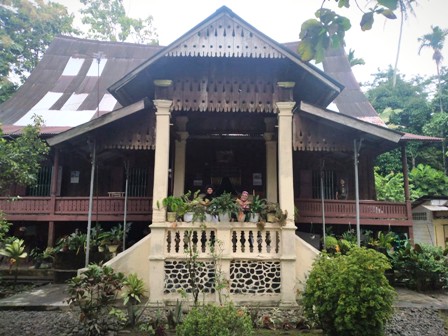 Rumah Gadang Kajang Padati Bawah Mangga  Koto Tangah, Padang