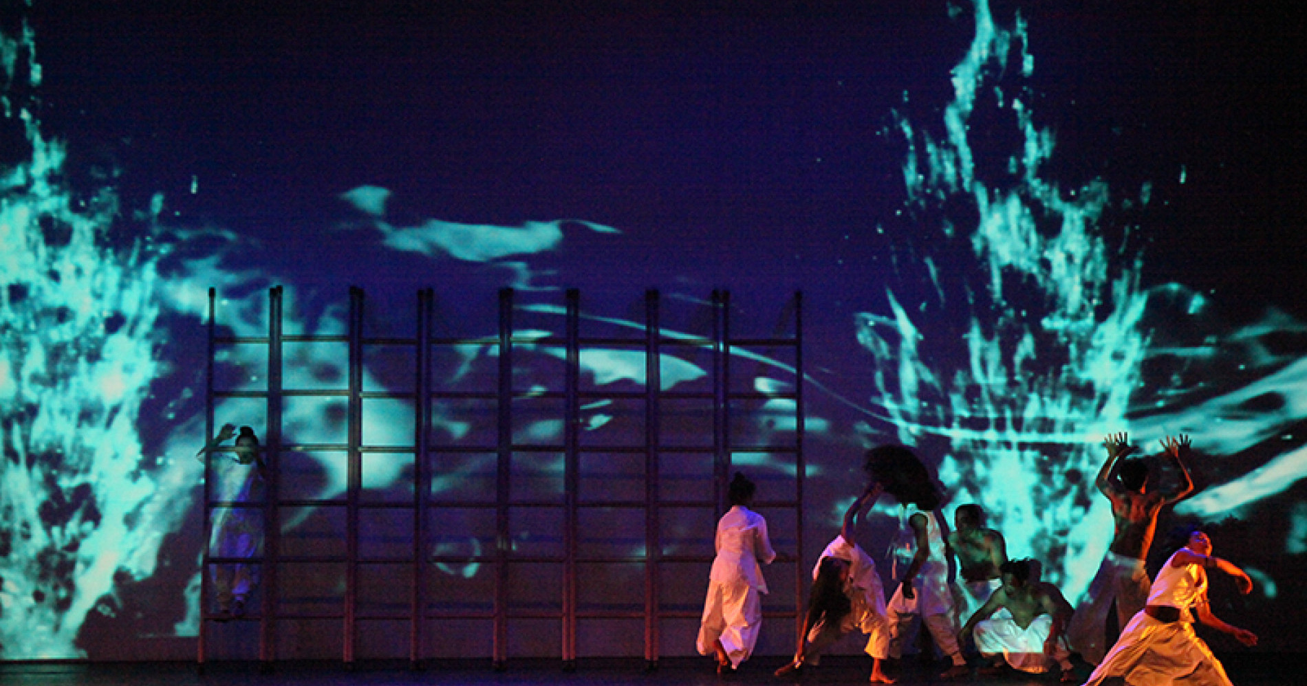 Under the Volcano akan dipentaskan digelar di Ciputra Artpreneur Theater, Jakarta pada 27 Agustus 2022.
