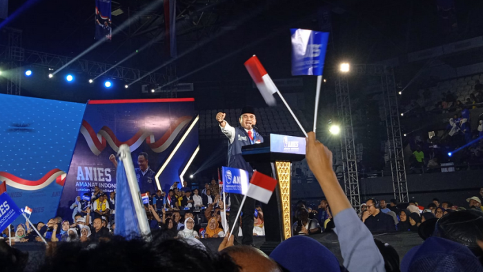Sahrin Hamid menyampaikan pidato dalam acara deklarasi Amanat Indonesia (ANIES) di Lapangan Tenis Indoor, kompleks Gelora Bung Karno (GBK), Senayan, Jakarta, Minggu, 7 Mei 2023. Ribuan orang menghadiri kegiatan tersebut.