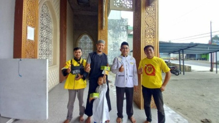 Maxim SImpang Ampek