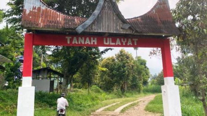 Gerbang tanah ulayat Nagari Sungai Kamuyang 