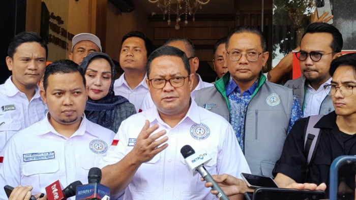 Ketua Tim Hukum Nasional Pemenangan Anies Baswedan-Muhaimin Iskandar (THN AMIN) Ari Yusuf Amir usai pertemuan tertutup dengan Capres dan Cawapres, Anies Baswedan dan Muhaimin Iskandar di Posko Tim Hukum Nasional AMIN, Mampang, Jakarta Selatan, Selasa, 20 Februari 2024. (Foto: KBA News).