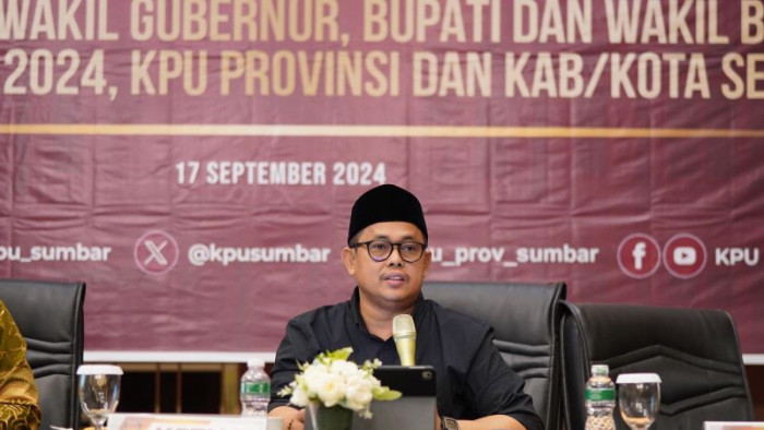 Ketua Divisi Teknis Penyelenggaraan Pemilu KPU Sumbar Ory Sativa Syakban 