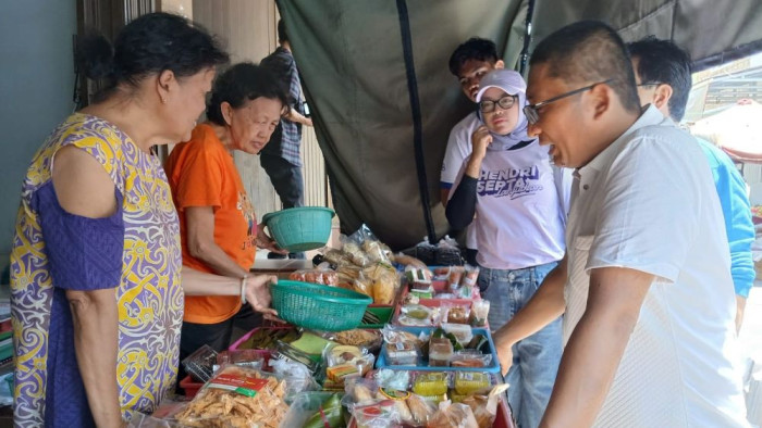 Progul 'Si Mamak Hebat' direspons pedagang Pasar Rakyat Gaung dan Konsi, Hendri Septa paparkan manfaatnya