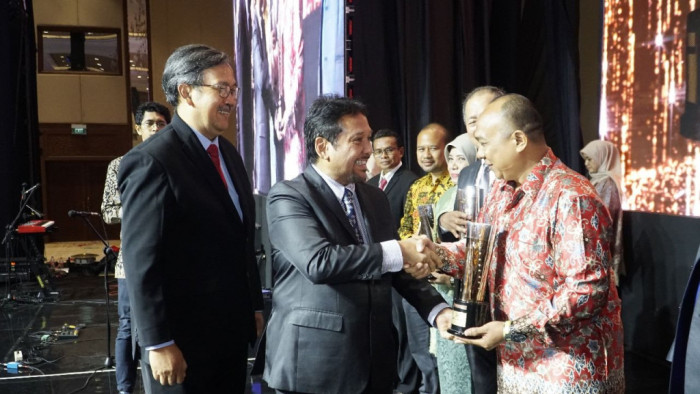 GEN Raih SNI Award 2024