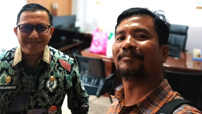 Yozarwardi Usama Putra bersama dengan Muhammad Fadhli