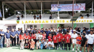141 Atlet Ikuti Kejurnas Tenis Junior Piala Bupati Tanah Datar 2025