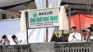 Surau Bersejarah di Tanah Datar Resmi Berstatus Masjid Abdul Djalil Nurul Hamdi