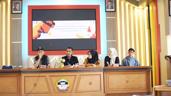 Pembukaan Workshop kegitan program pelatihan Randai di Nagari Sungai Pua, Kabupaten Agam yang dilaksanakan ISI Padang Panjang melalui  LPPMPP ( foto Budi 2025 )