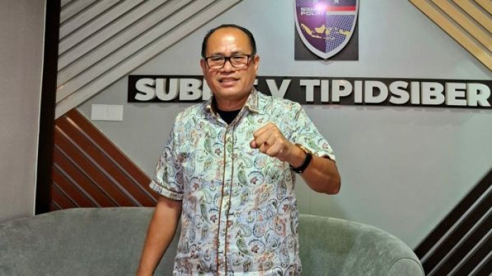 Novermal Yuska,politisi dari PAN dan juga  anggota DPRD Pesisir Selatan