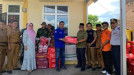 Pemkab Pasbar Salurkan Bantuan untuk Korban Banjir dan Kebakaran di Nagari Katiagan