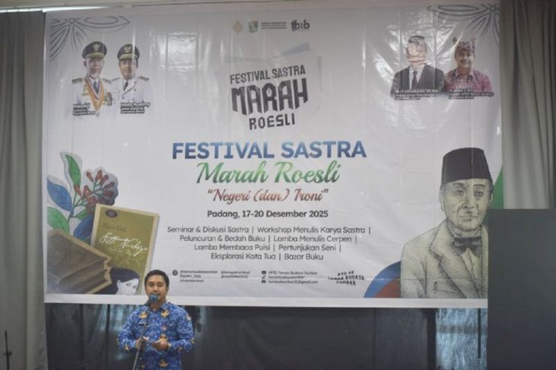Kepala Taman Budaya Sumatera Barat, M. Devid. >Foto Rakom TaratakFm