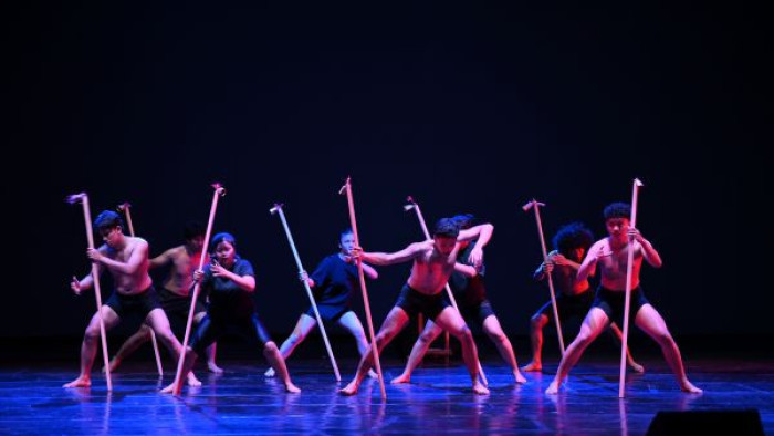 Proses latihan pertunjukan teater Bala Bhumi naskah dan sutradara Afrizal Harun. foto denny cidaik