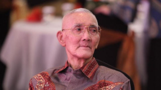 Kabar Duka: Wakil Presiden ke-6 RI Try Sutrisno Wafat dalam 90 Tahun
